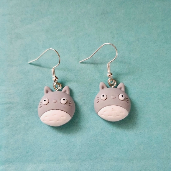 🔮3/$15 My Neighbor Totoro Resin Earrings - Picture 1 of 4